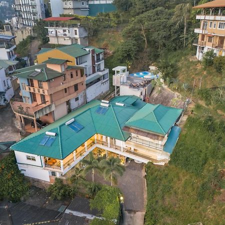 Hotel Travellers Nest Kandy Exterior foto