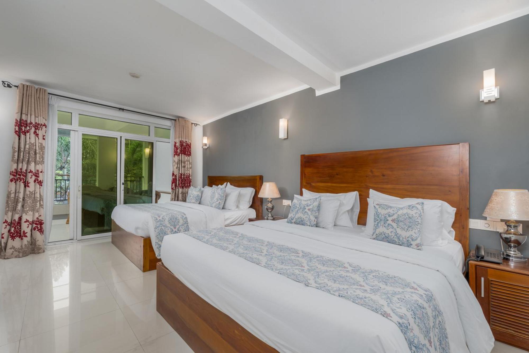 Hotel Travellers Nest Kandy Exterior foto
