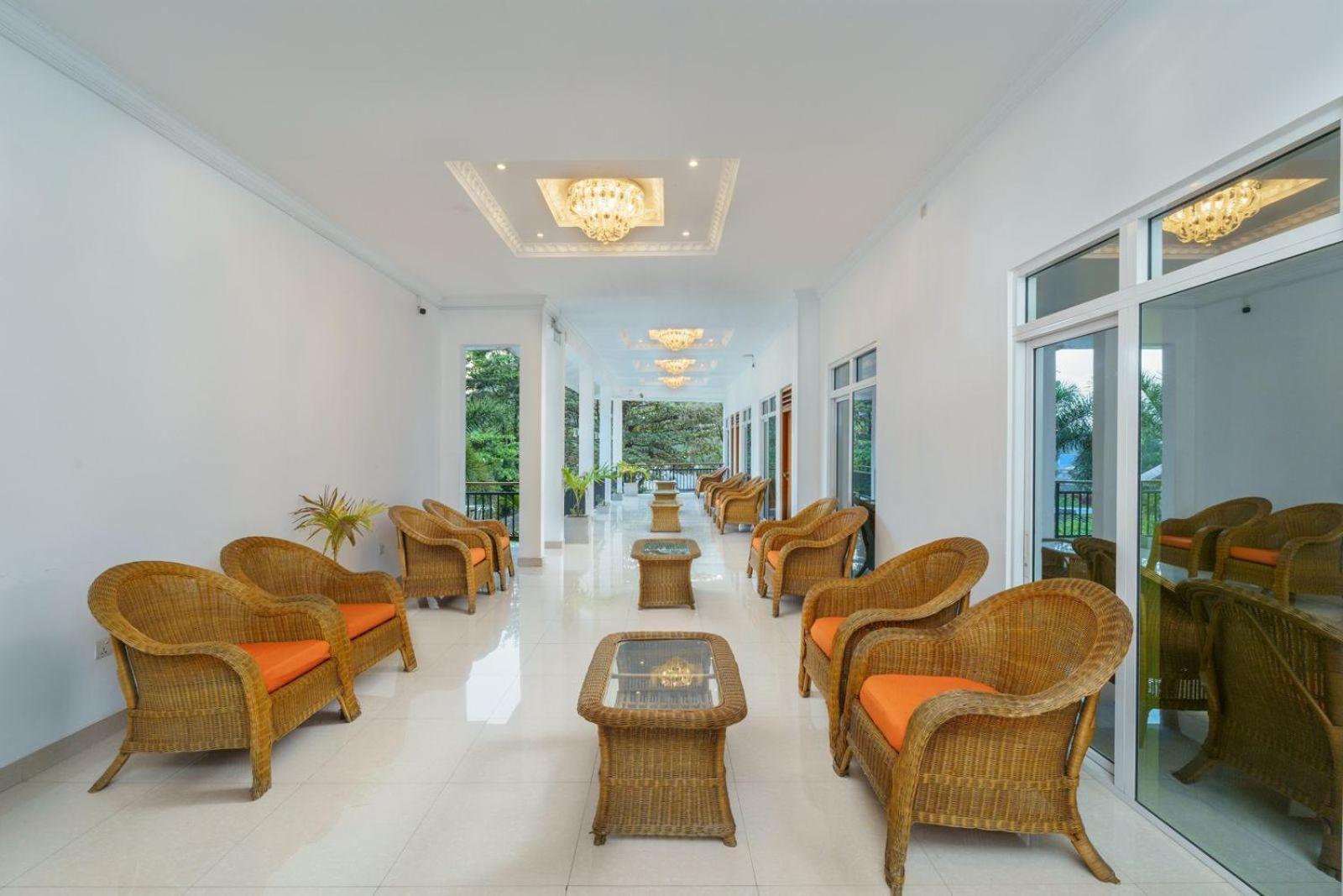 Hotel Travellers Nest Kandy Exterior foto